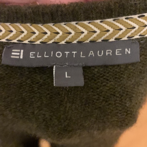 NWOT Elliott Lauren Extra Fine Merino Wool Dark Olive Green Sweater- Size L - Picture 3 of 4